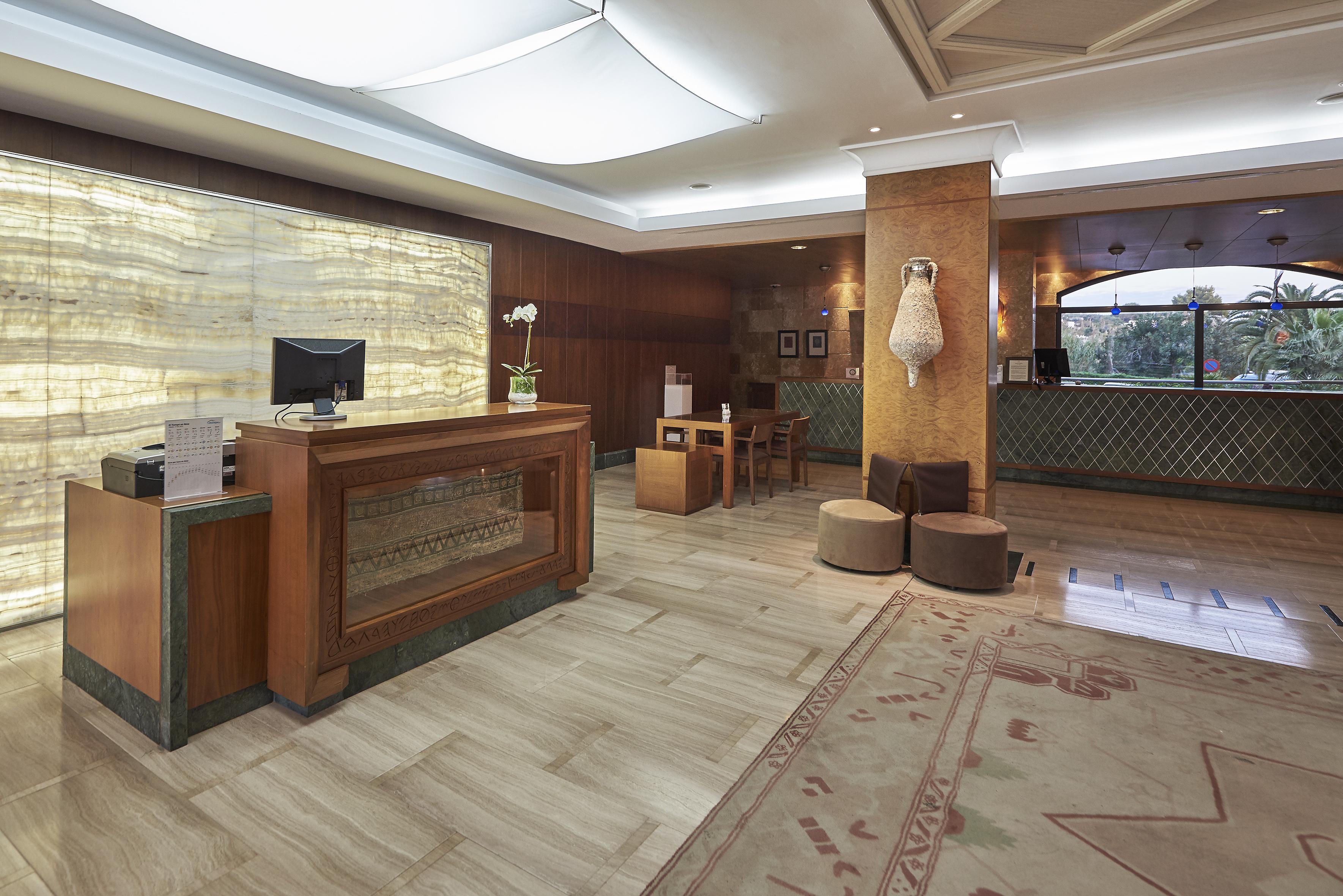 Insotel Fenicia Prestige Suites & Spa 산타 에우랄리아 데 리오 외부 사진