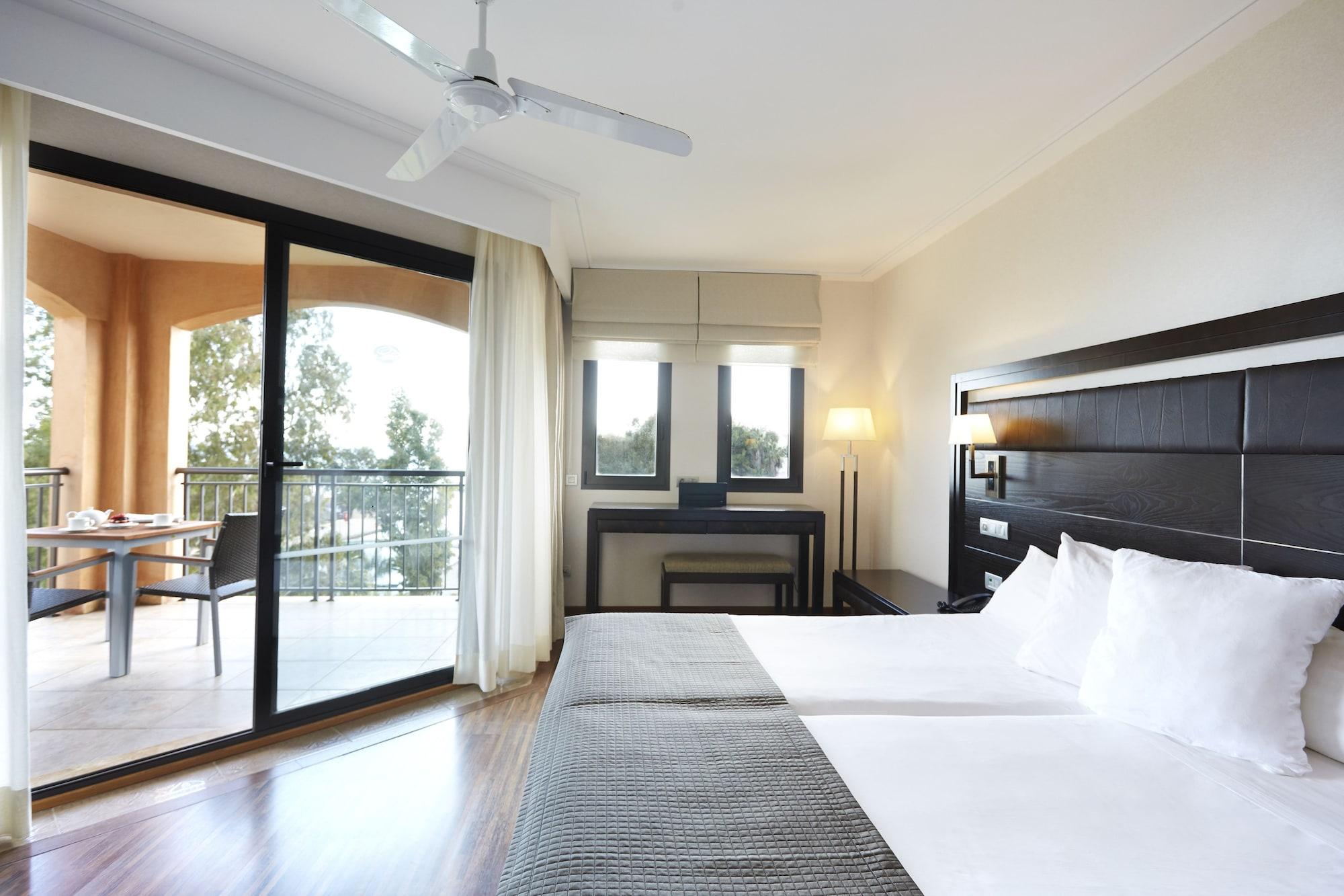 Insotel Fenicia Prestige Suites & Spa 산타 에우랄리아 데 리오 외부 사진