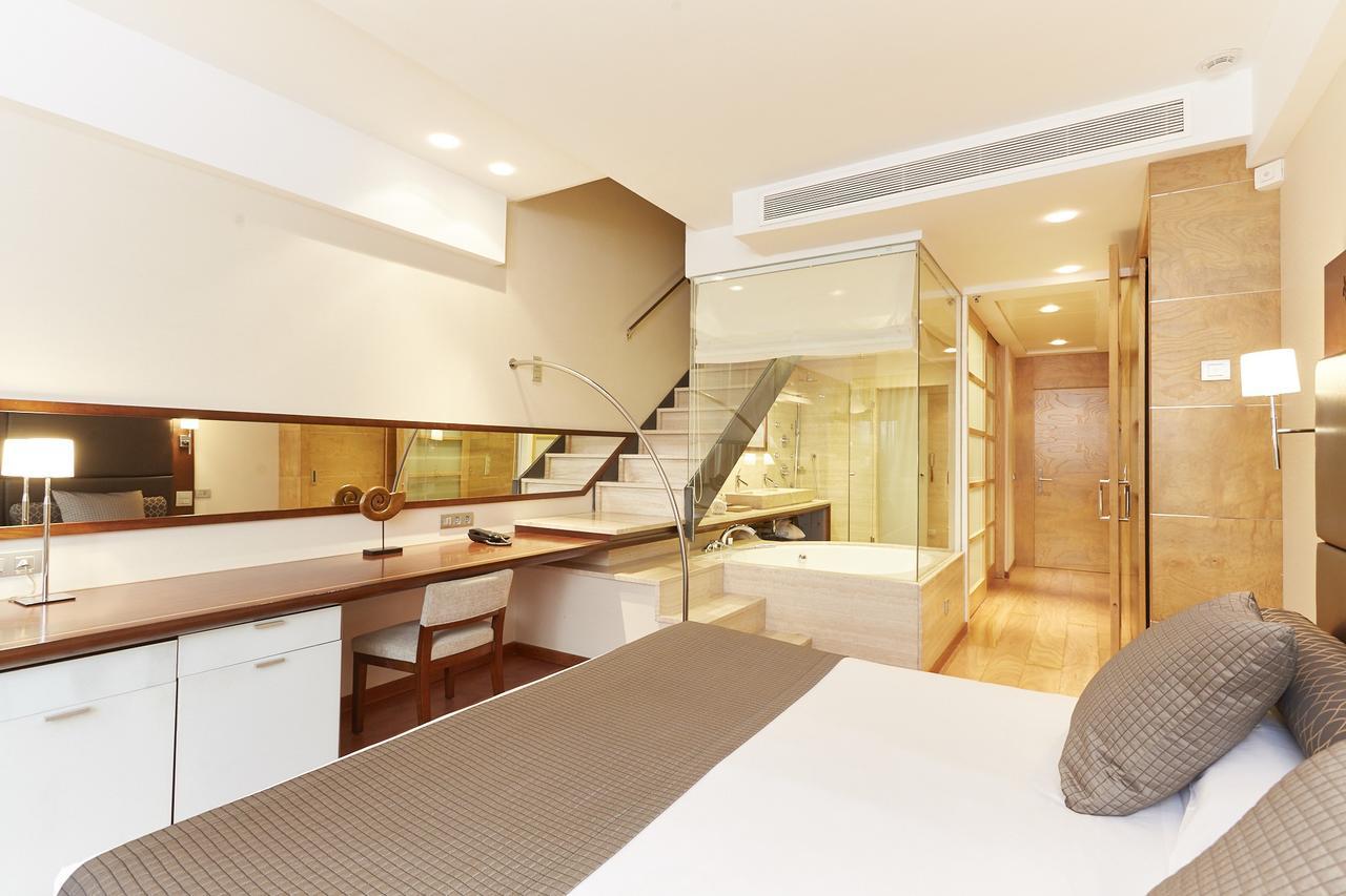 Insotel Fenicia Prestige Suites & Spa 산타 에우랄리아 데 리오 외부 사진
